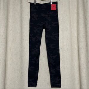 SPANX Look At Me Now Camo Leggings